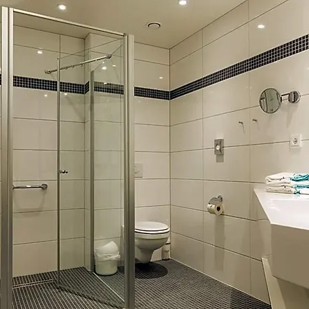 Aribo Hotel 4*